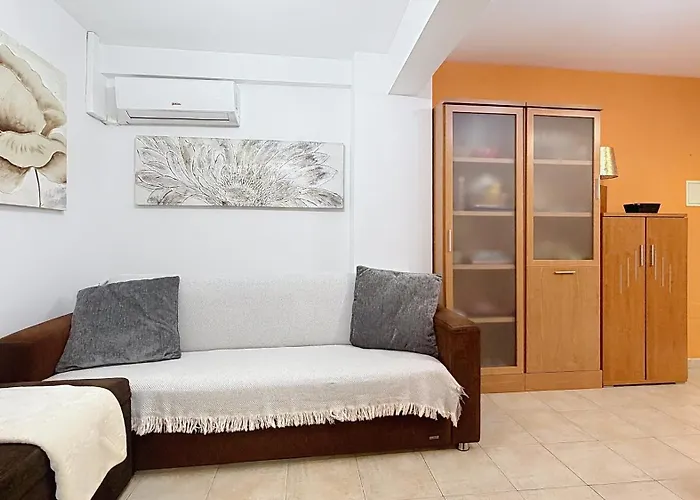 Center By South Costa Nerja