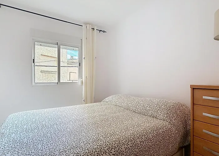 Center By South Costa